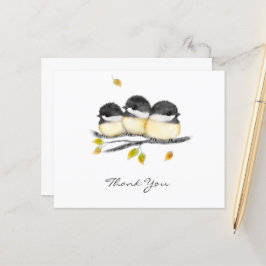 Niedlicher Baby Bird 3 Chickadee auf Baumzweig