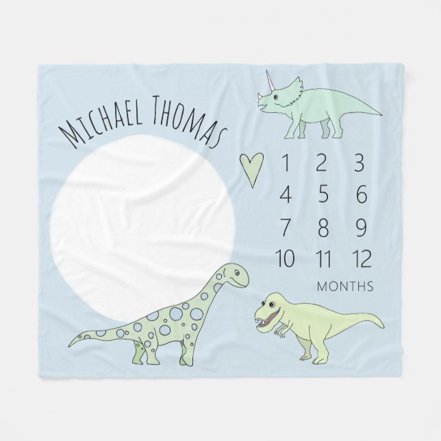 Niedlicher Baby Boy Dinosaur Cartoon mit dem Namen Fleecedecke (Vorderseite (Horizontal))
