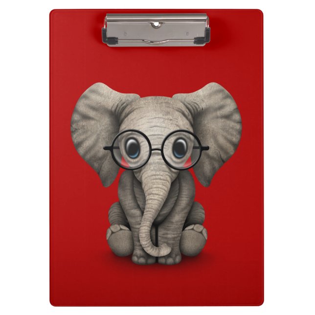 Niedlicher Baby-Elefant mit den Lesegläsern rot Klemmbrett (Vorderseite)