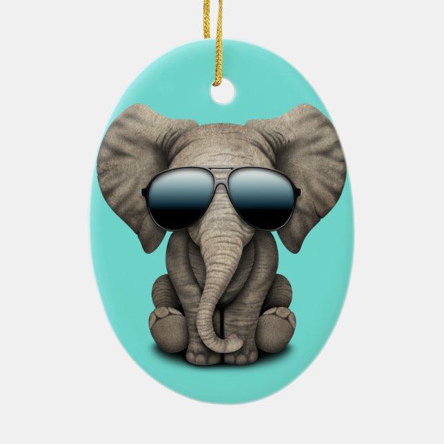 Niedlicher Baby Elephant mit Sonnenbrille Keramik Ornament (Hinten)