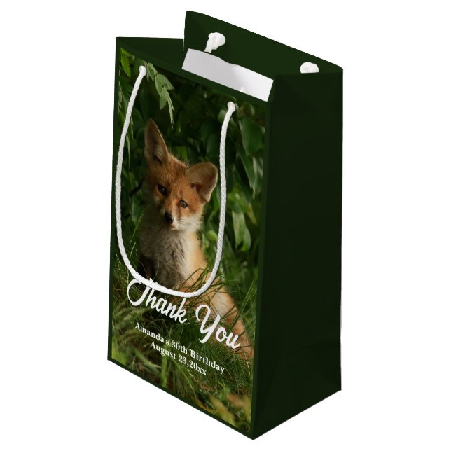 Niedlicher Baby Fox in einem grünen Wald Danke Kleine Geschenktüte (Rückseite Schrägansicht)