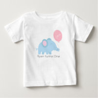 Niedlicher Babyblauelefant mit einem rosa Ballon