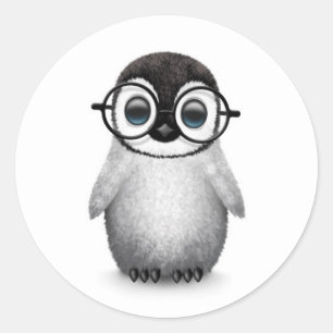 Niedlicher Babypenguin-tragende Augen-Gläser auf Runder Aufkleber