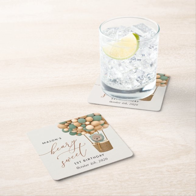 Niedlicher Bär, Grüne Balloons, erster Geburtstag Rechteckiger Pappuntersetzer (Vor Ort)