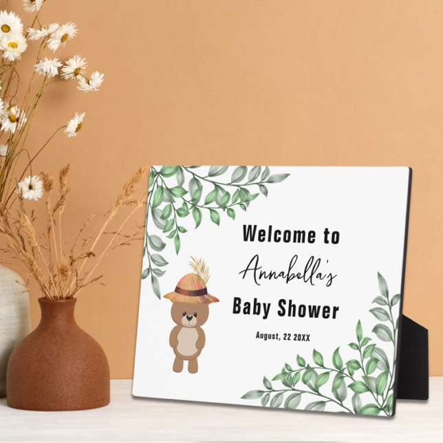 Niedlicher Bär in der Wood Welcome Baby Dusche Fotoplatte (Von Creator hochgeladen)