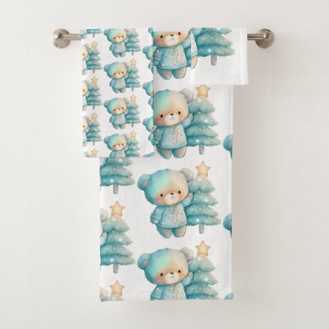 Niedlicher Bär und Weihnachtsbaum Urlaubsmuster Badhandtuch Set (Insitu)