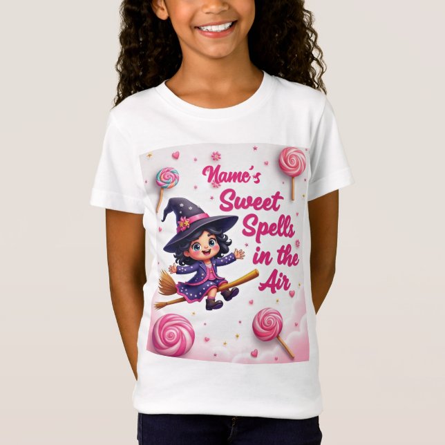 Niedlicher bearbeitbarer Name Hexe & Candy Sky Bab T-Shirt (Vorderseite)