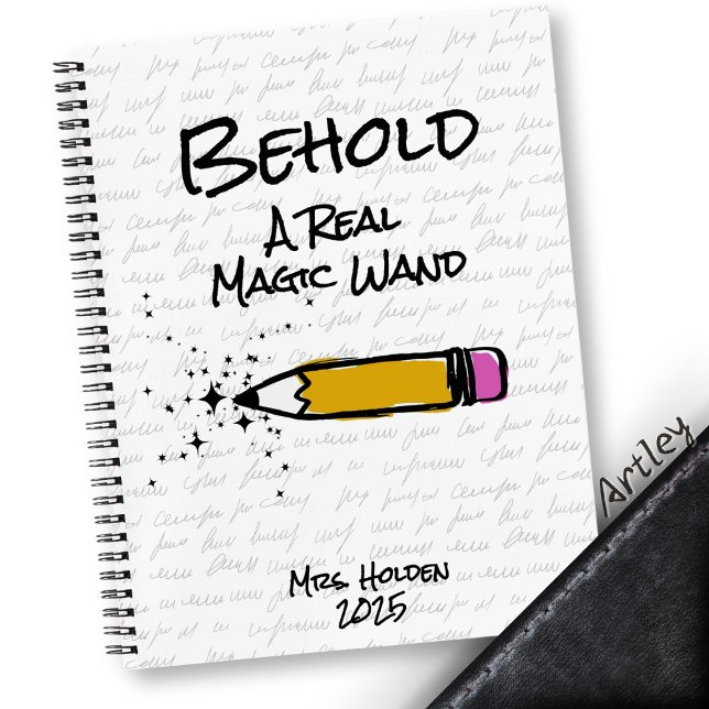 Niedlicher Bleistift-Zauberstab-Individuelle Name- Notizbuch (Von Creator hochgeladen)