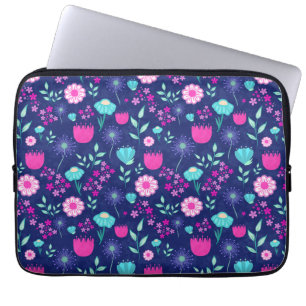 Niedlicher Blumenhintergrund Laptopschutzhülle