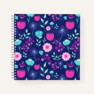 Niedlicher Blumenhintergrund Notizbuch
