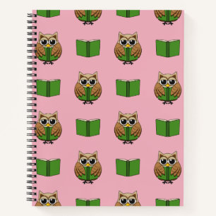 Niedlicher Bookworm Owl Reading Book Cartoon Notizbuch