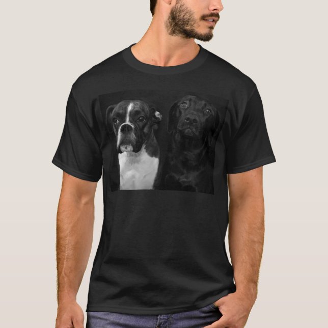 Niedlicher Boxer-und Schwarz-Labrador T-Shirt (Vorderseite)