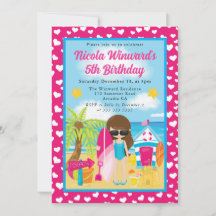 Niedlicher Brünetter Girl Beach Kindergeburtstag