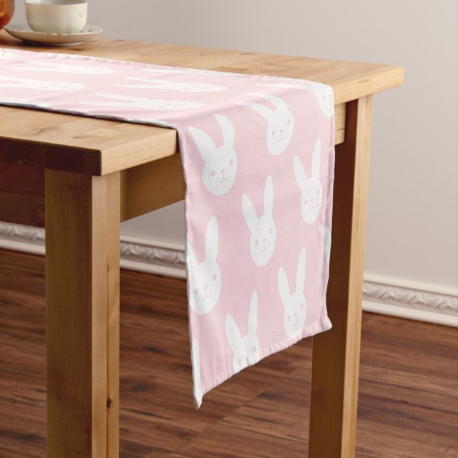 Niedlicher Bunny Table Runner Kurzer Tischläufer (Beispiel)