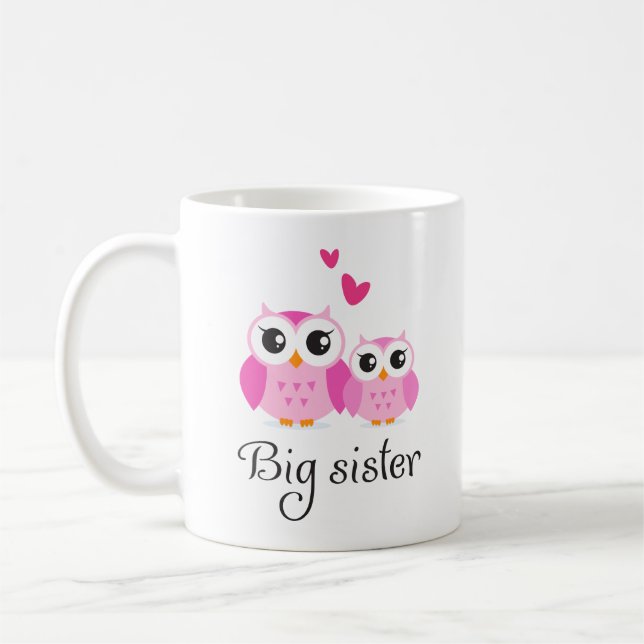 Niedlicher Cartoon der kleinen Schwester der Kaffeetasse (Links)