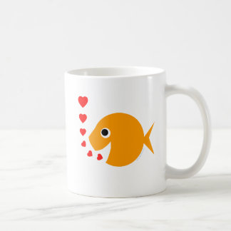 Niedlicher Cartoon Goldfish Glück in der Liebe Blo Kaffeetasse