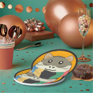 Niedlicher Cartoon Hamster mit einem farbigen Scha Pappteller