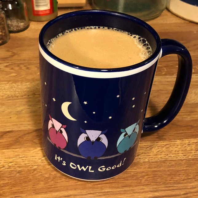 Niedlicher Cartoon Owles Night Sky Tasse (Von Creator hochgeladen)