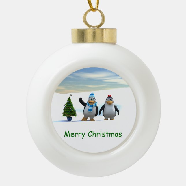 Niedlicher Cartoon Pinguin Pair mit Baum Keramik Kugel-Ornament (Vorderseite)