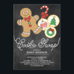 Niedlicher Chalkboard Holiday Cookie Swap Einladung<br><div class="desc">Mit unserer stilvollen Einladung mit modernem Chalkboard-Hintergrund und einem Lebkuchen-Mann,  Bonbons und Zuckerkekse laden wir Sie zu Ihrem Weihnachtskeks-Swap-Weihnachtsfest ein.</div>