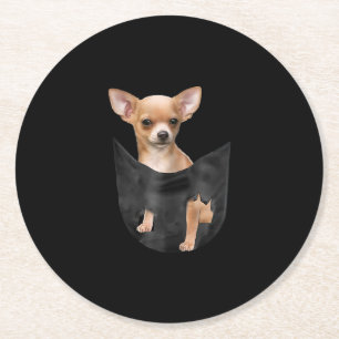 Niedlicher Chihuahua zu Weihnachten in der Tasche Runder Pappuntersetzer