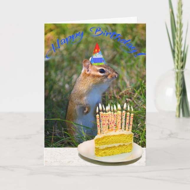 Niedlicher Chipmunk im Partyhutgeburtstag Karte (Vorderseite)