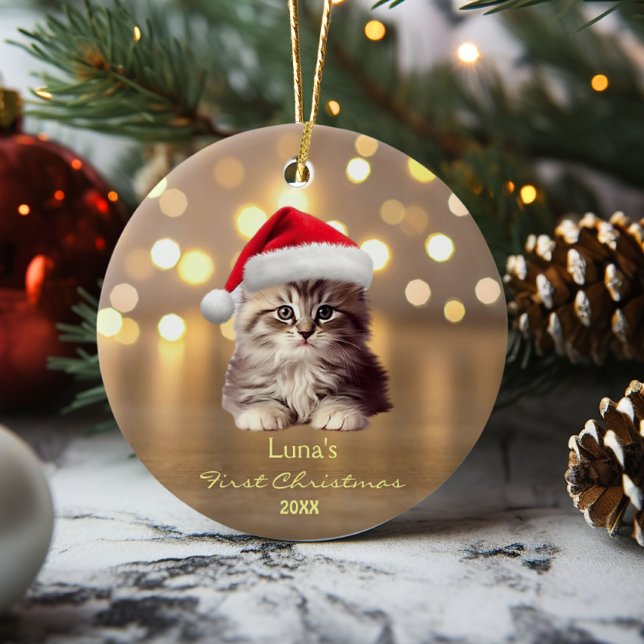 Niedlicher Coon Cat Weihnachtsmannmütze Gold Perso Keramik Ornament (Von Creator hochgeladen)