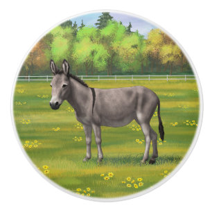 Niedlicher Donkey Gray Burro in Weide Keramikknauf