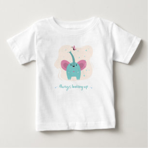 Niedlicher Elefant mit dem ständigen Nachschlagen Baby T-shirt