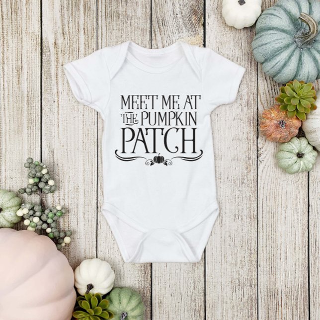 Niedlicher Erntedank trifft mich am Pumpkin Patch Baby Strampler (Von Creator hochgeladen)