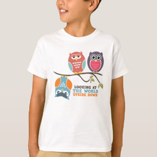 Niedlicher Eulen-Cartoon-KinderT - Shirt, der die T-Shirt