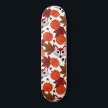 Niedlicher Fall Fox Pumpkin Acorn Ahornholz Leaf W Skateboard<br><div class="desc">Dieses niedliche und coole Muster ist perfekt für Herbst und Herbst. Es gibt einen niedlichen Fuchs mit handgemalten Rot-, Schwarz- und Weißtönen, Braun-, Kastanien- und Bordeaux-Blätter, kleine braune Akkorde und orangefarbene Kürbis auf einem weißen Hintergrund. Seine künstlerische, moderne, bezaubernde, einzigartige und originelle Einrichtung. Stilisieren Sie mit diesem handgemalten Muster, das...</div>