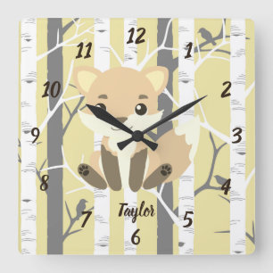 Niedlicher Fox in einer Waldlandschaft Quadratische Wanduhr