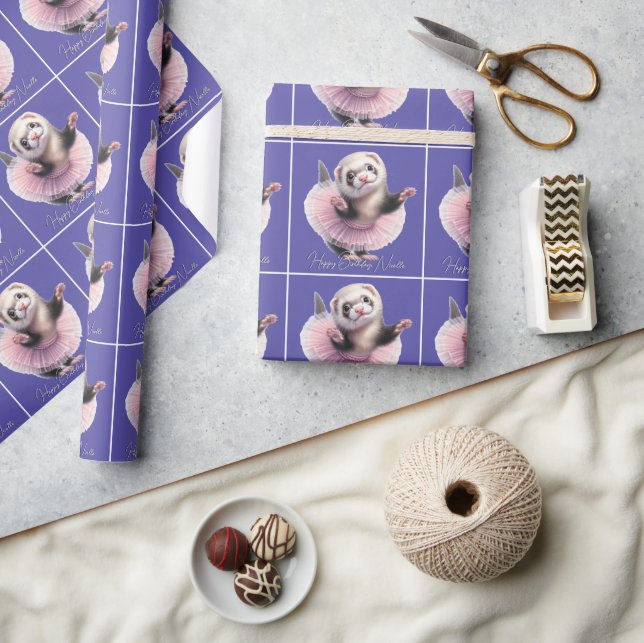 Niedlicher Frettchen im Ballett von Tutu Geschenkpapier (Kunsthandwerk)