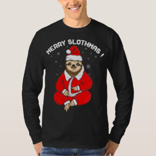 Niedlicher Frohe Weihnachts-Sloth in Pajamas T-Shirt