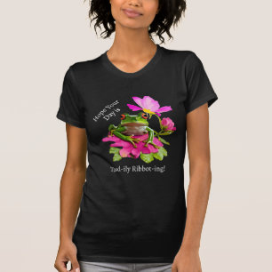 Niedlicher Frosch oder Toad Puff auf rosa Blume T-Shirt