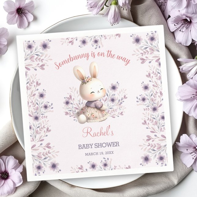 Niedlicher Frühling Bunny Lila Floral Girl Babydus Serviette (Cute Spring Bunny Purple Floral Girl Baby Shower Napkins)