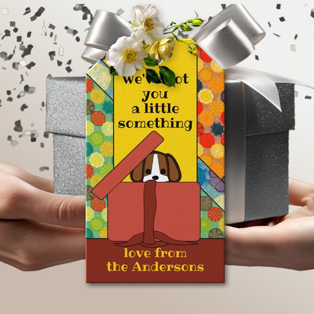 Niedlicher Funny Cartoon Dog-Tag Geschenkanhänger (A funny gift tag featuring a cute little puppy in a box on a colorful background)