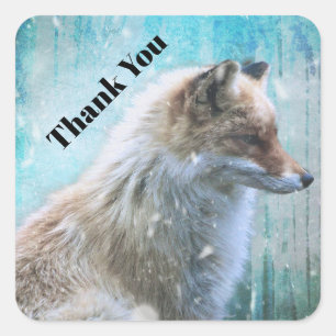 Niedlicher Furry Fox auf Blue Grunge Hintergrund Quadratischer Aufkleber