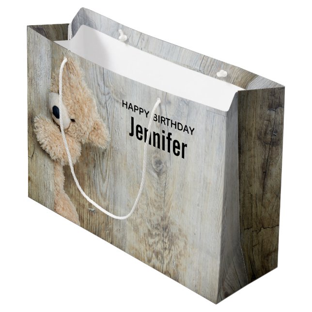 Niedlicher gepolsterter Bär Rustikale Holzwand Geb Große Geschenktüte (Vorderseite Schrägansicht)