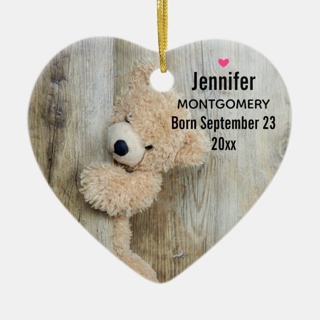 Niedlicher gestopfter Bär Rustikales Baby Geburtsd Keramik Ornament (Vorne)