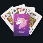 Niedlicher Glitzer Unicorn Spielkarten<br><div class="desc">Niedlich rosa und lila Glitzer verzieren die Spielkarten. Macht einem Mädchen so ein lustiges Geschenk. Personalisieren Sie es mit dem Namen Ihres Mädchens. Entworfen für Sie von BlackBerry Boulevard.</div>