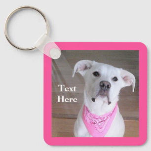 Niedlicher glücklicher Hund mit schönen Augen Rosa Schlüsselanhänger