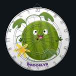 Niedlicher, glücklicher Wassermelone-Cartoon Dartscheibe<br><div class="desc">Dieses niedliche Lächeln der Wassermelone ist hier,  um einen fruchtigen Spaß zu Ihrem Tag zu bringen! Gezeichnet in fröhlicher Cartoon Illustration Stil.</div>