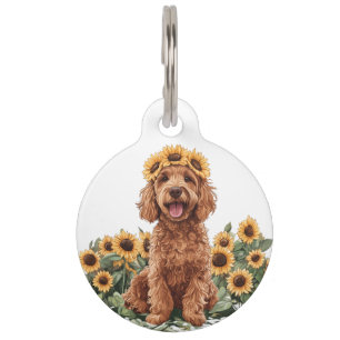 Niedlicher Goldendoodle-Hund mit einer Sonnenblume Haustiermarke
