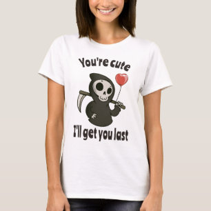 Niedlicher grimmiger Sensenmann mit romantischem H T-Shirt