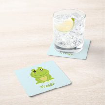 Niedlicher grüner Frosch auf blau