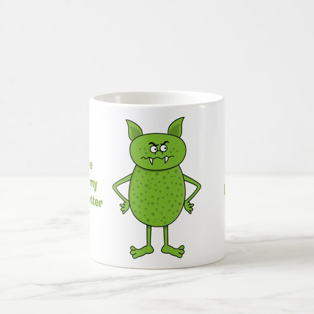 Niedlicher grüner Kobold-Cartoon Kaffeetasse (Mittel)