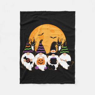 Niedlicher Halloween-Gnome-Spooky-Gartentrick oder Fleecedecke