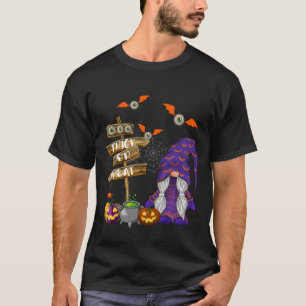 Niedlicher Halloween-Gnome-Spooky-Trick T-Shirt